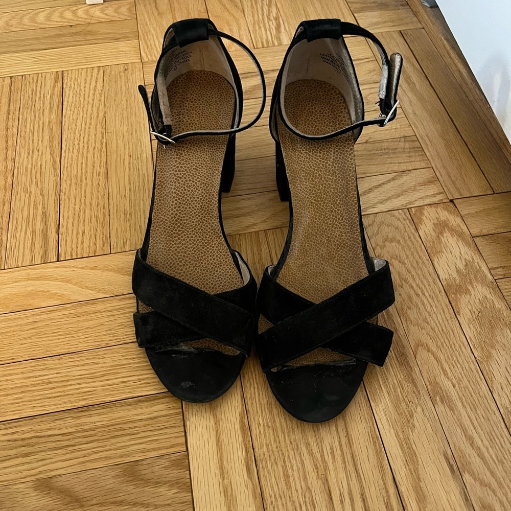 Steve Madden Elegant Black Women's Heeled Sandals - Picture 3 of 4